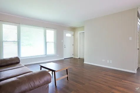 1595 Highland Boulevard Hoffman Estates IL 60169