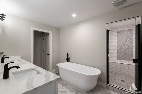 407 West Pierce Road Itasca IL 60143
