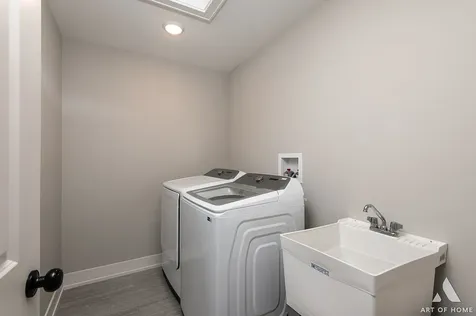 407 West Pierce Road Itasca IL 60143