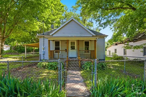 714 West South 9th Street Shelbyville IL 62565