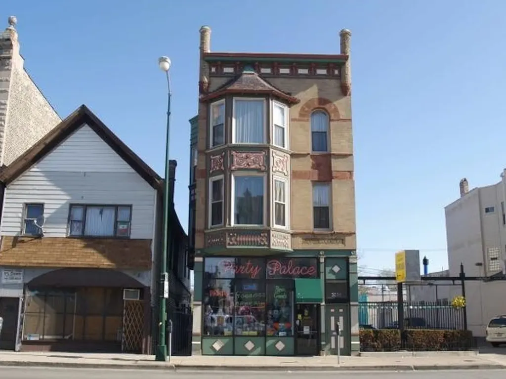 3224 West North Avenue Chicago IL 60647