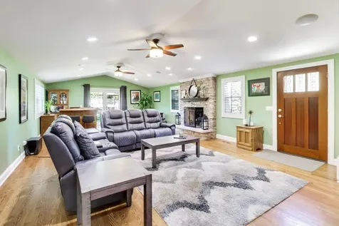 15352 West Cherrywood Lane Libertyville IL 60048
