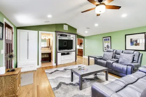 15352 West Cherrywood Lane Libertyville IL 60048