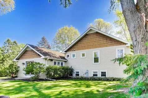 15352 West Cherrywood Lane Libertyville IL 60048