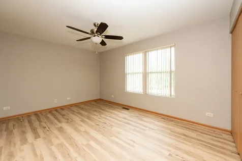 2231 Flagstone Lane Carpentersville IL 60110