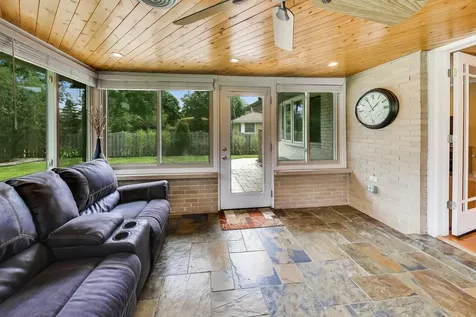 16 South Wildwood Drive Prospect Heights IL 60070
