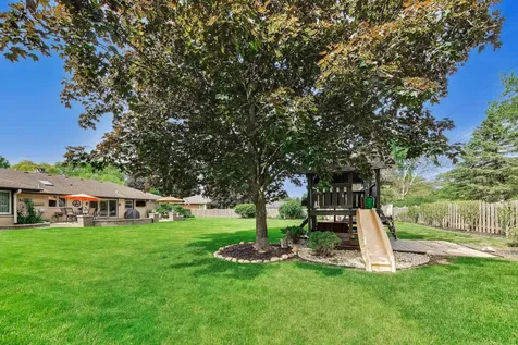 16 South Wildwood Drive Prospect Heights IL 60070
