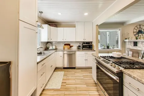 3923 East Lake Shore Drive Wonder Lake IL 60097