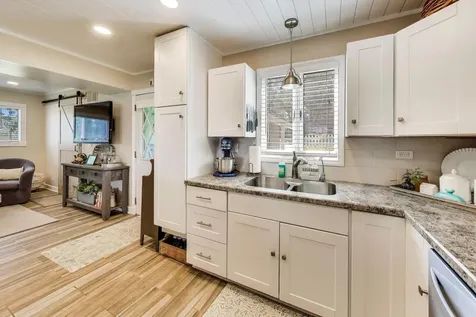 3923 East Lake Shore Drive Wonder Lake IL 60097
