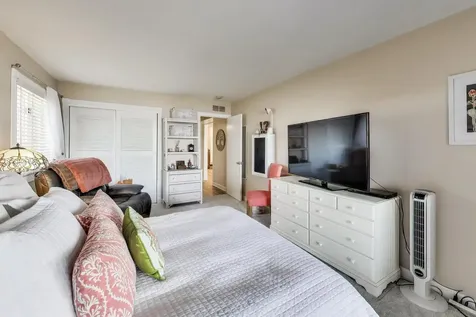 3923 East Lake Shore Drive Wonder Lake IL 60097