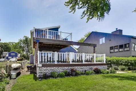 3923 East Lake Shore Drive Wonder Lake IL 60097