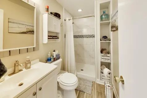 3923 East Lake Shore Drive Wonder Lake IL 60097