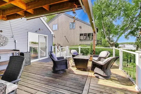3923 East Lake Shore Drive Wonder Lake IL 60097