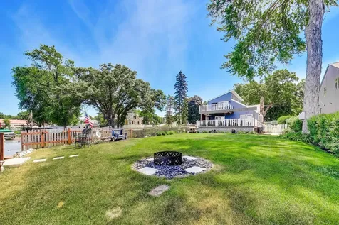3923 East Lake Shore Drive Wonder Lake IL 60097