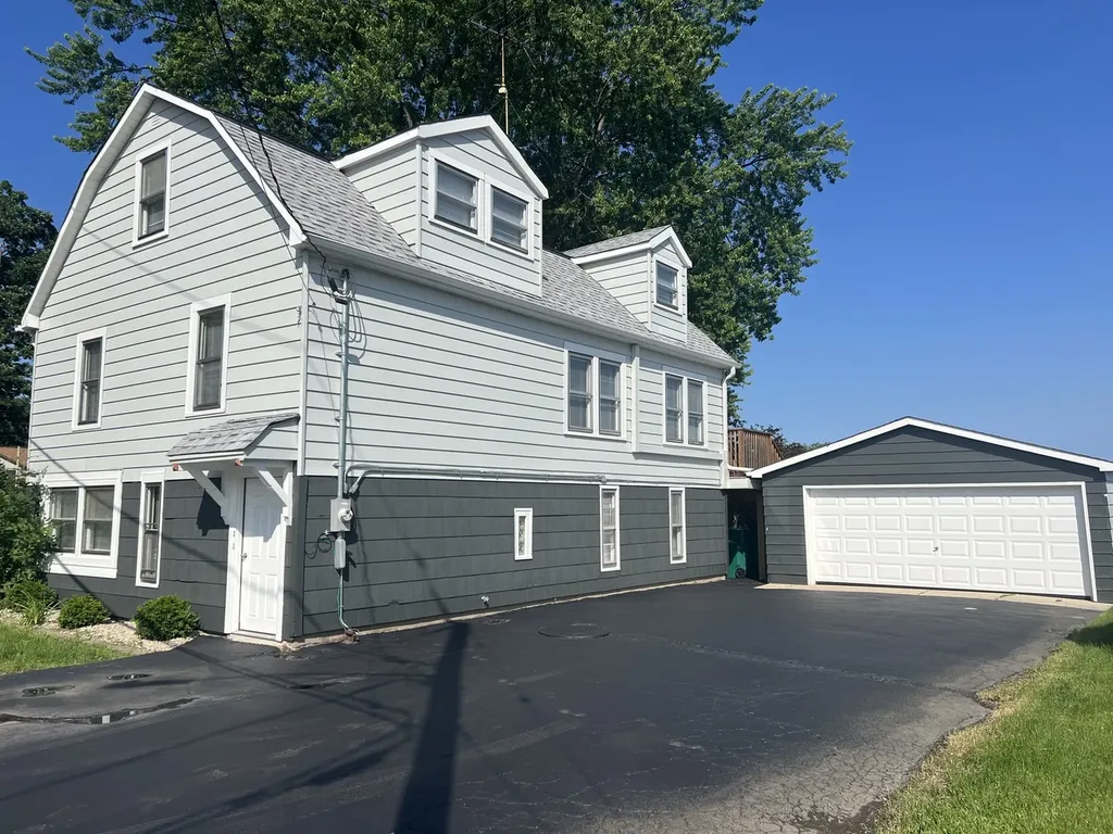 163 Eagle Point Road Fox Lake IL 60020
