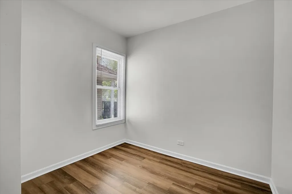11741 South Wentworth Avenue Chicago IL 60628