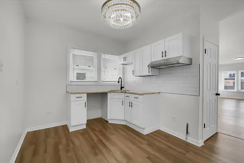 11741 South Wentworth Avenue Chicago IL 60628