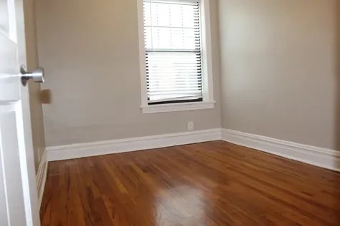5024 North Winthrop Avenue Chicago IL 60640