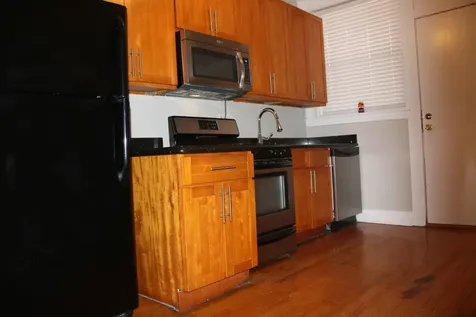 5024 North Winthrop Avenue Chicago IL 60640