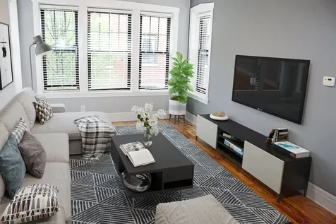 5024 North Winthrop Avenue Chicago IL 60640