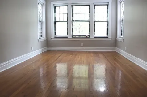 5024 North Winthrop Avenue Chicago IL 60640