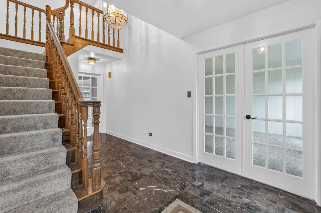 8415 Country Club Lane Orland Park IL 60462