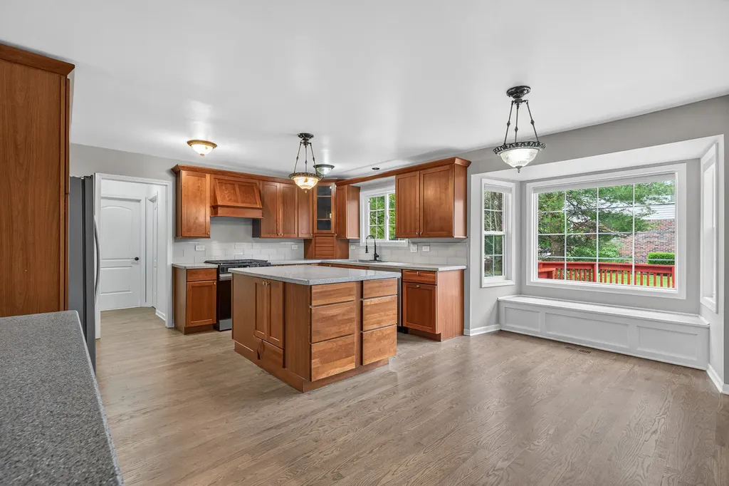 8415 Country Club Lane Orland Park IL 60462