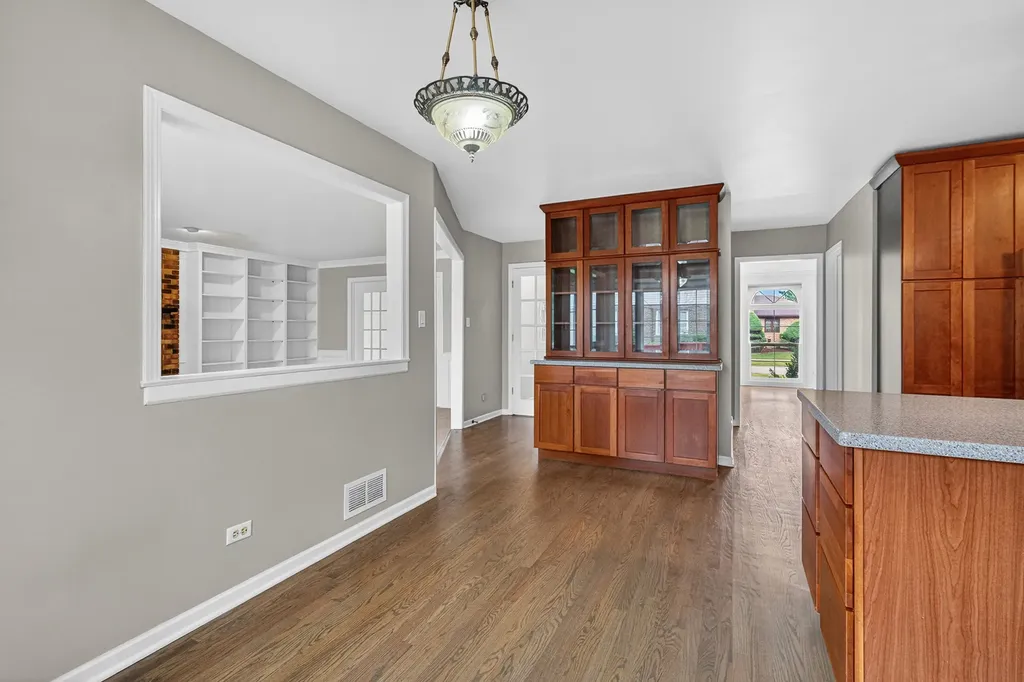 8415 Country Club Lane Orland Park IL 60462