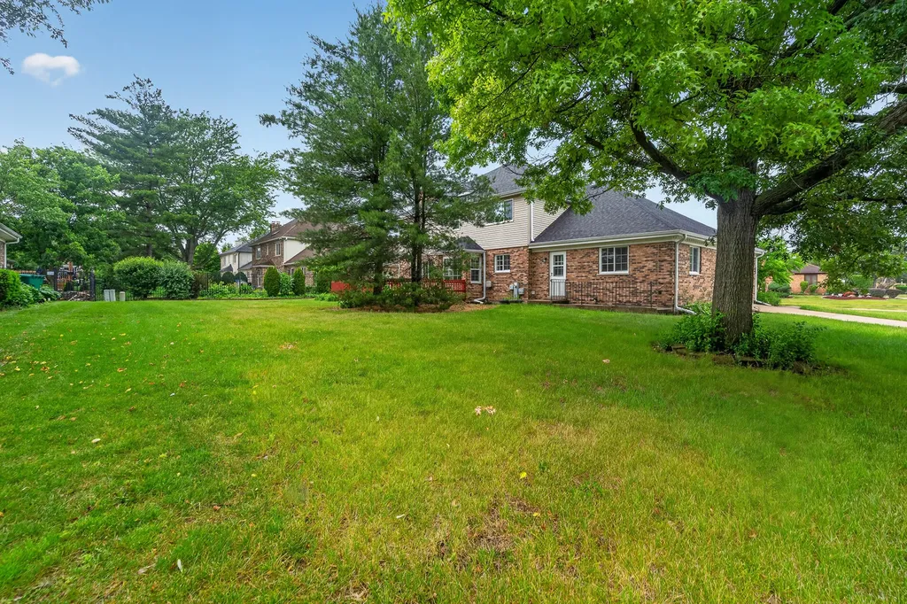 8415 Country Club Lane Orland Park IL 60462