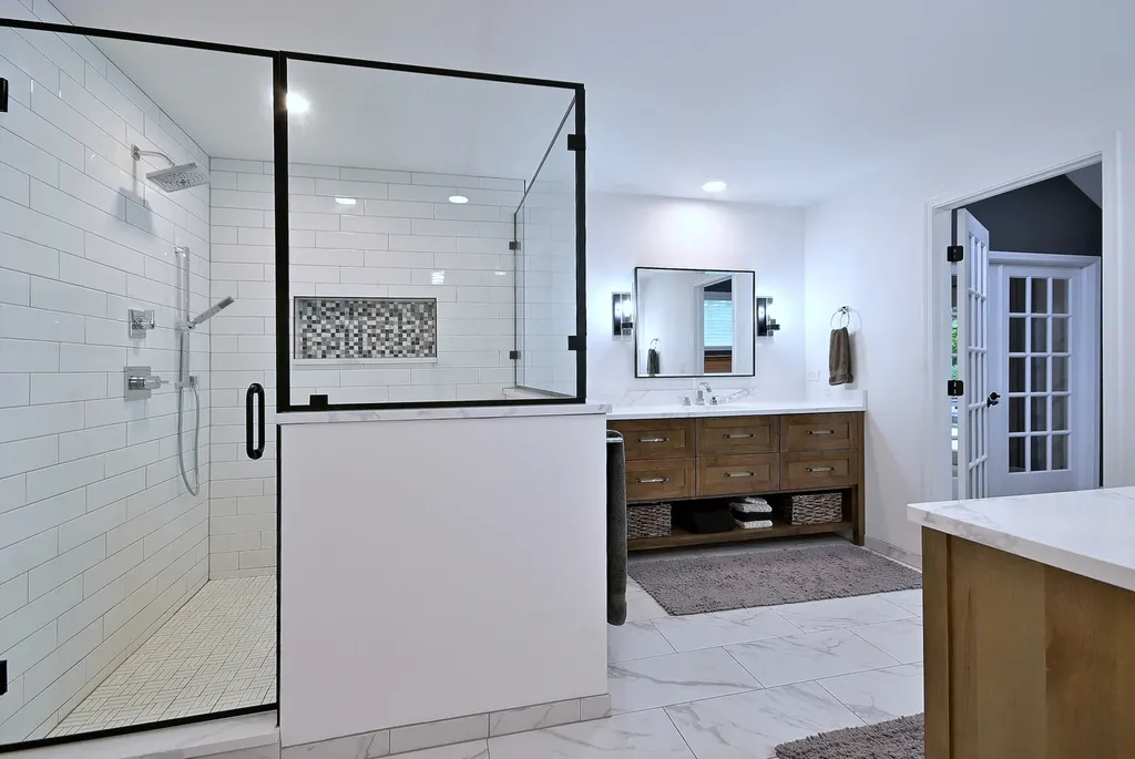 2S025 Twin Oaks Drive Wheaton IL 60189