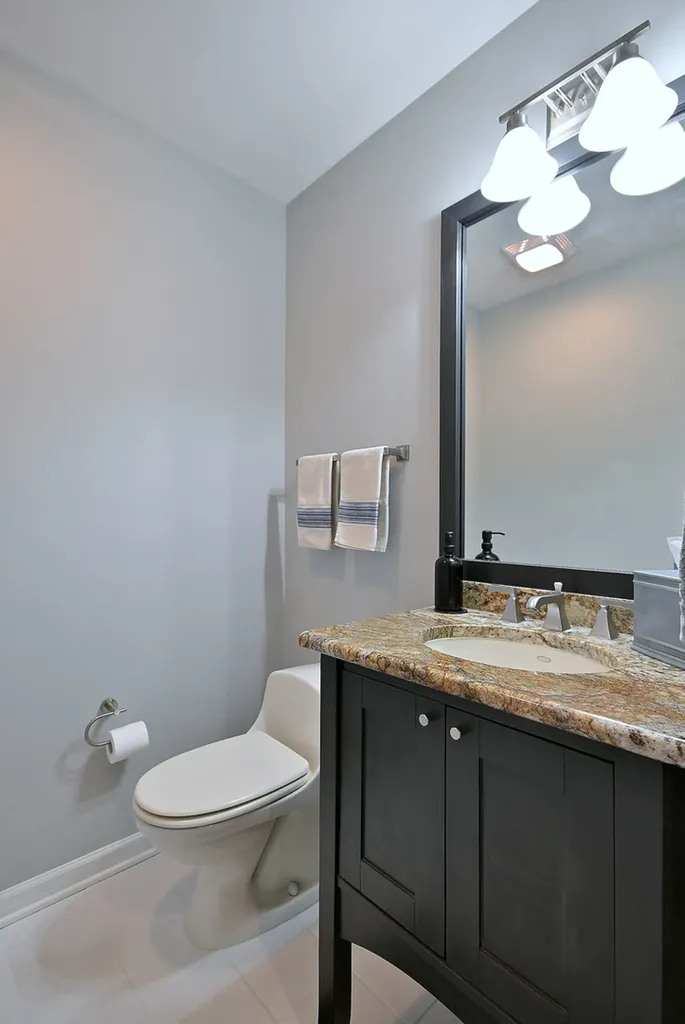 2S025 Twin Oaks Drive Wheaton IL 60189