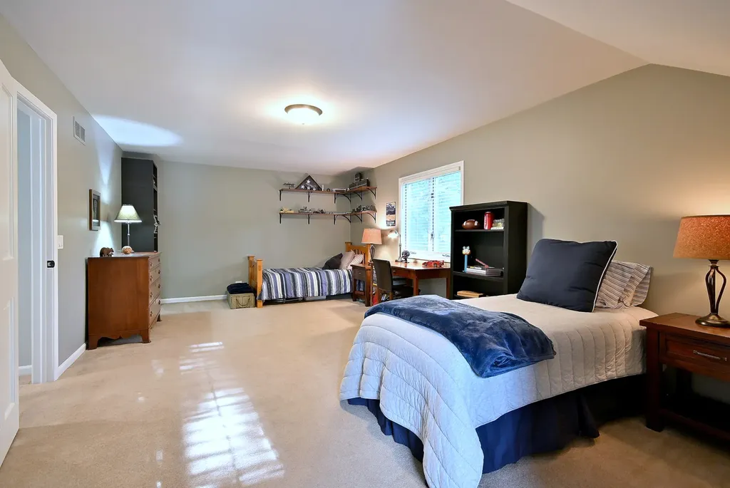 2S025 Twin Oaks Drive Wheaton IL 60189