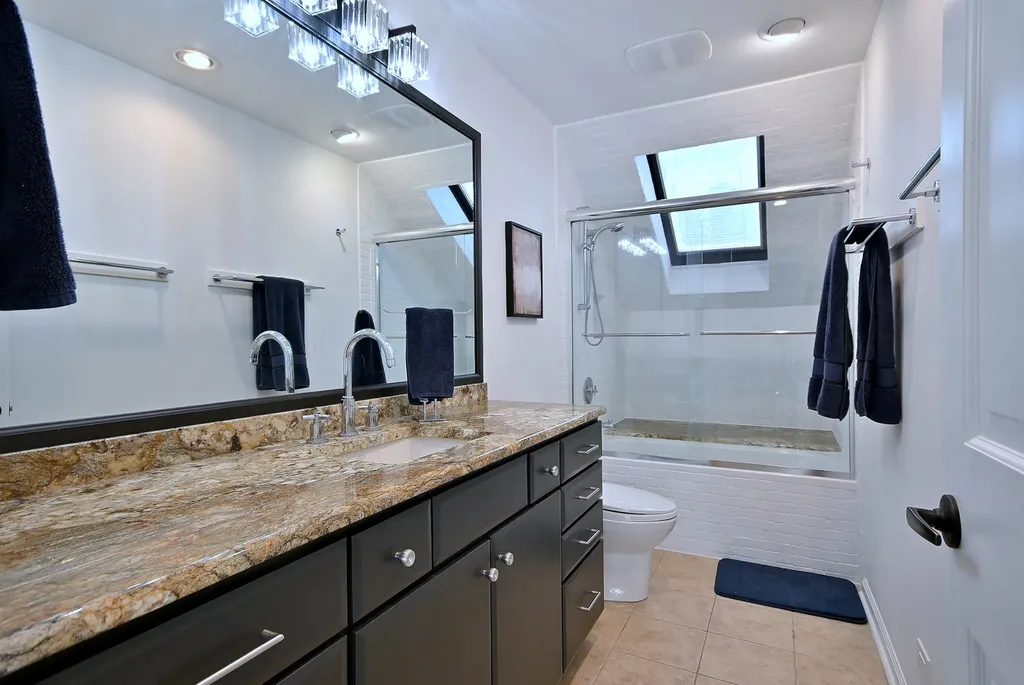 2S025 Twin Oaks Drive Wheaton IL 60189