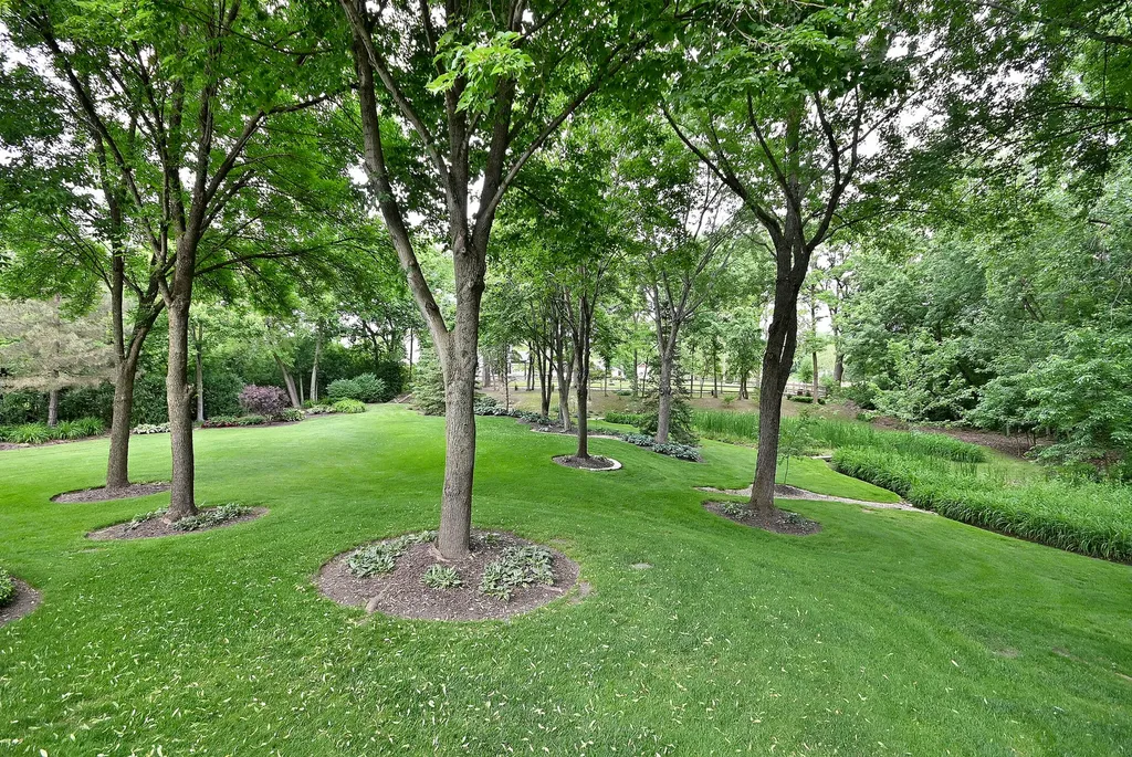 2S025 Twin Oaks Drive Wheaton IL 60189