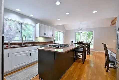 2S025 Twin Oaks Drive Wheaton IL 60189