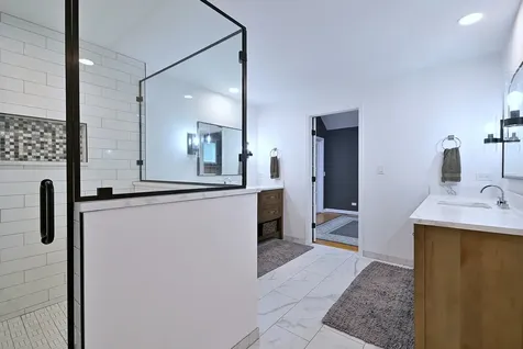 2S025 Twin Oaks Drive Wheaton IL 60189