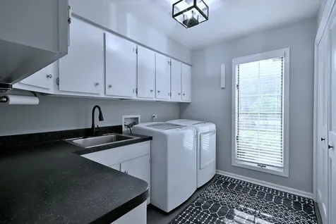 2S025 Twin Oaks Drive Wheaton IL 60189