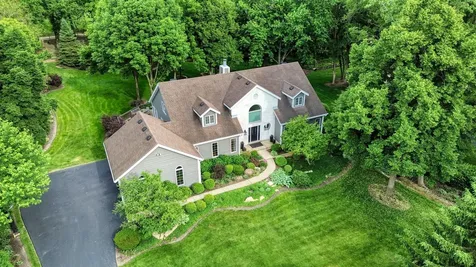 2S025 Twin Oaks Drive Wheaton IL 60189