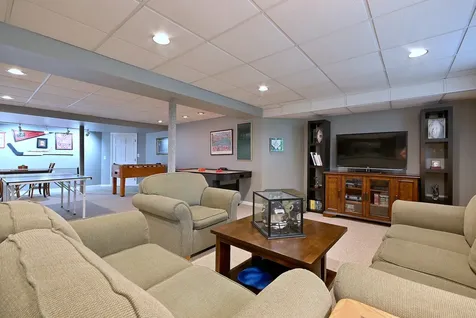 2S025 Twin Oaks Drive Wheaton IL 60189