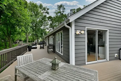 2S025 Twin Oaks Drive Wheaton IL 60189