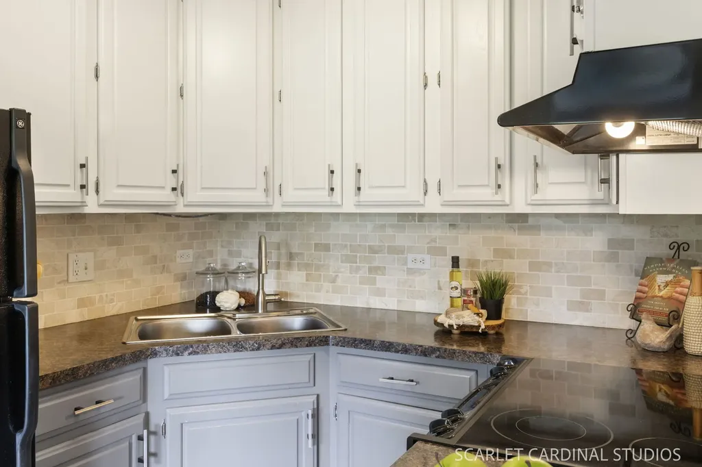 1115 Royal St George Drive Naperville IL 60563