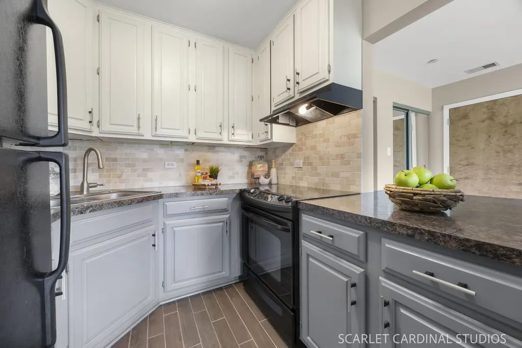 1115 Royal St George Drive Naperville IL 60563