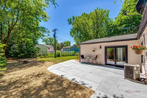 725 Russet Lane Streamwood IL 60107