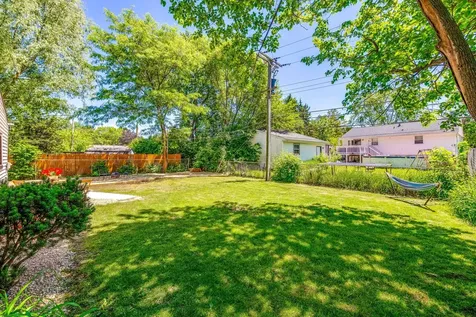 725 Russet Lane Streamwood IL 60107
