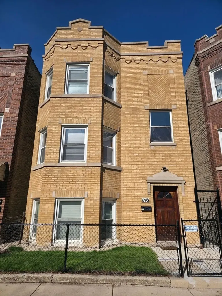 1748 North Keystone Avenue Chicago IL 60639