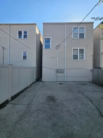 1748 North Keystone Avenue Chicago IL 60639