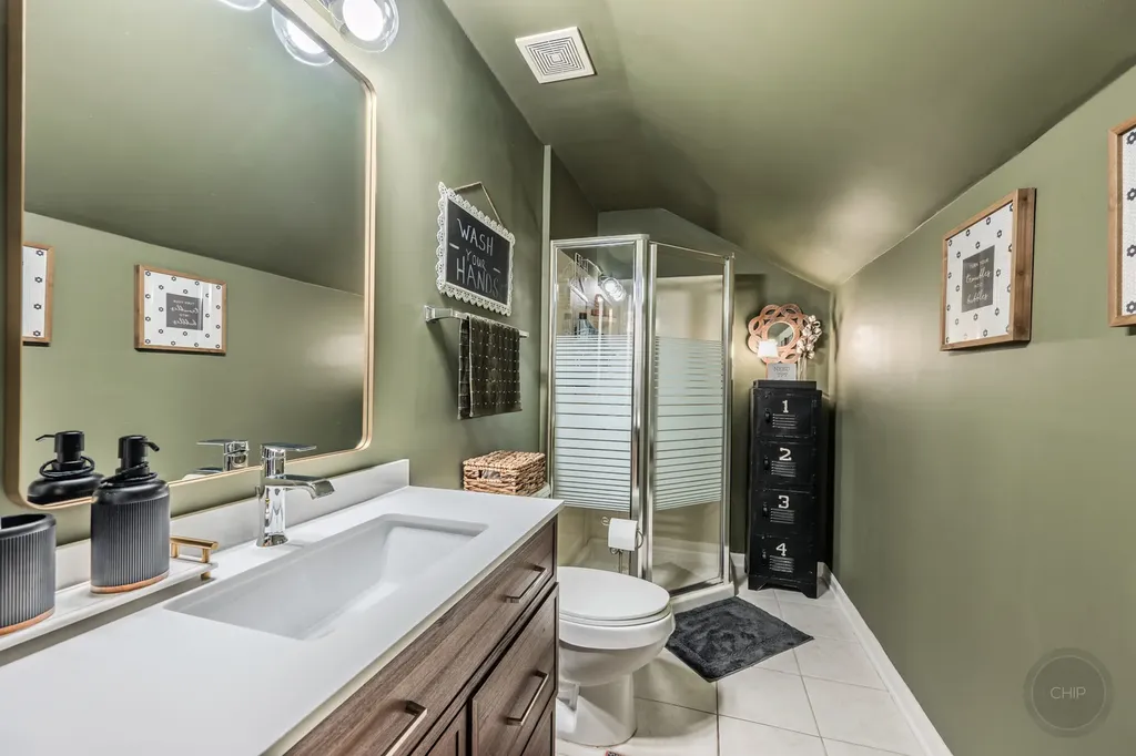 52 Redstart Road Naperville IL 60565