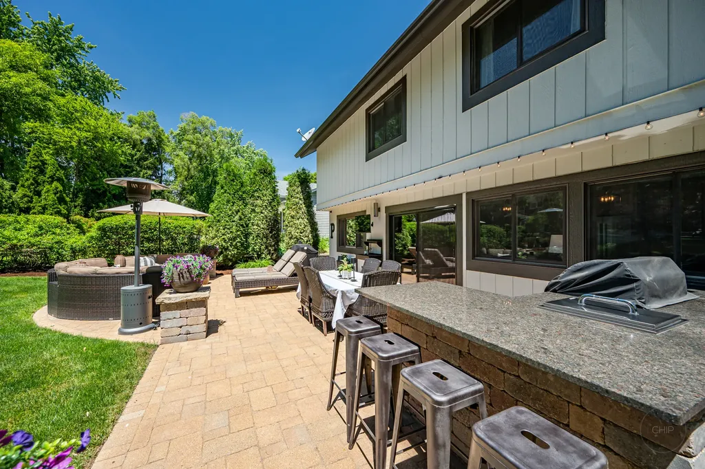 52 Redstart Road Naperville IL 60565