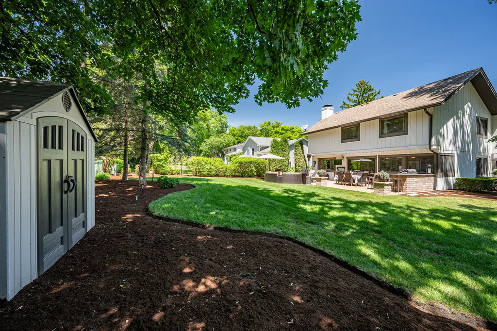 52 Redstart Road Naperville IL 60565