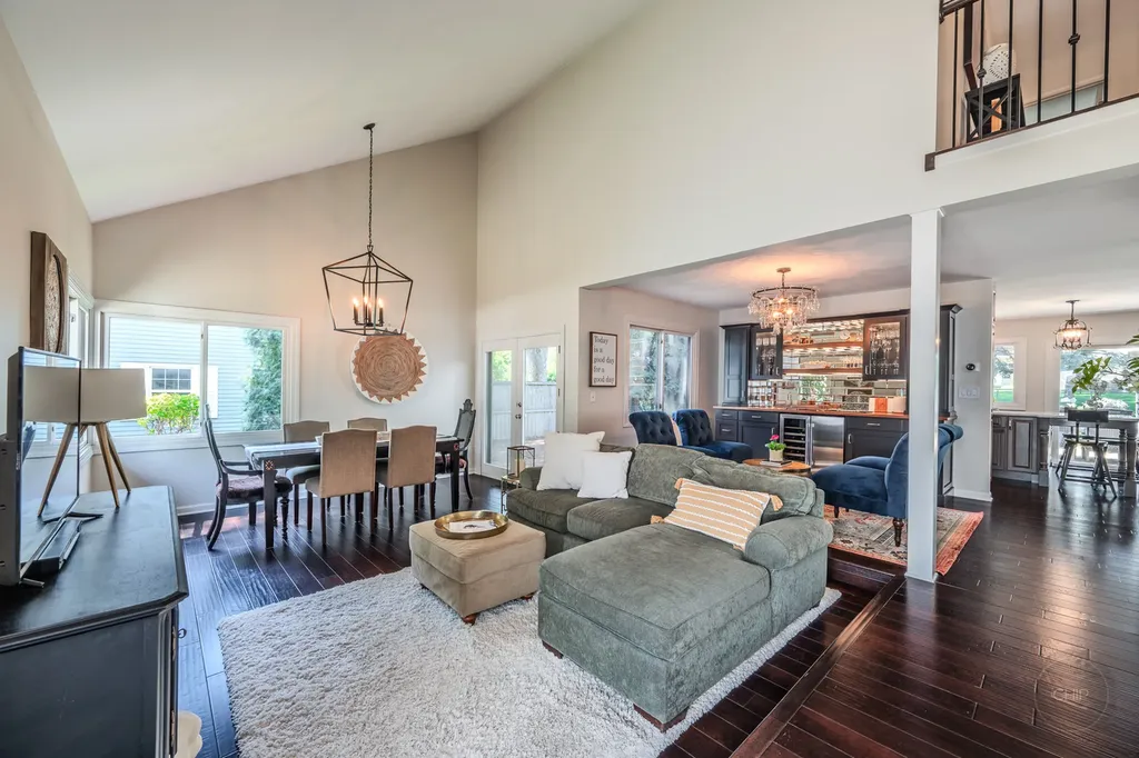 52 Redstart Road Naperville IL 60565